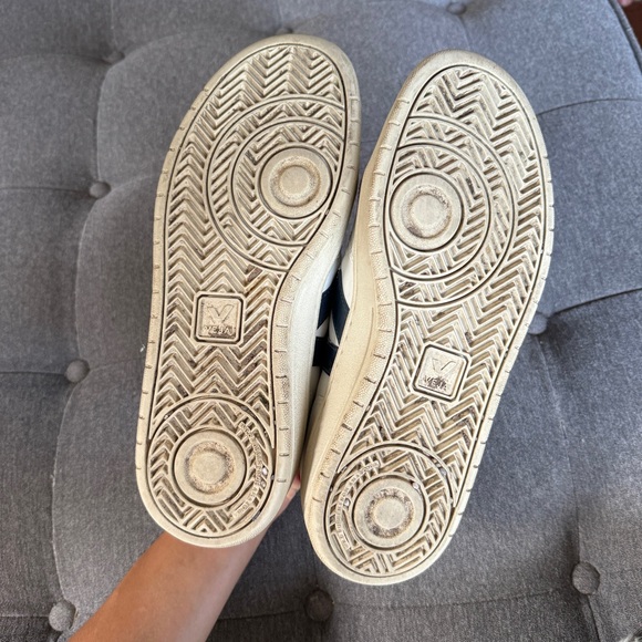 Veja V-10 sneakers - Picture 5 of 5